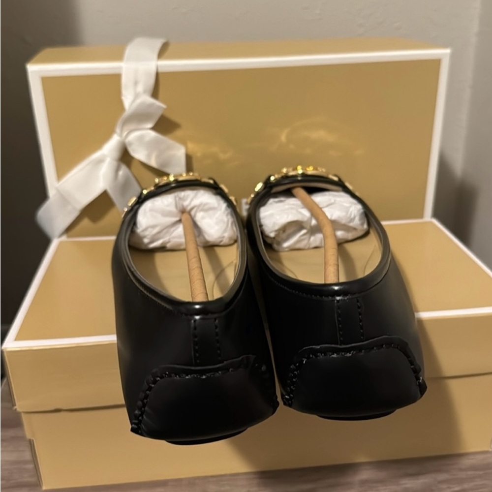 Brand New Michael Kors Pumps/flats in original box and gift box. - Picture 4 of 5